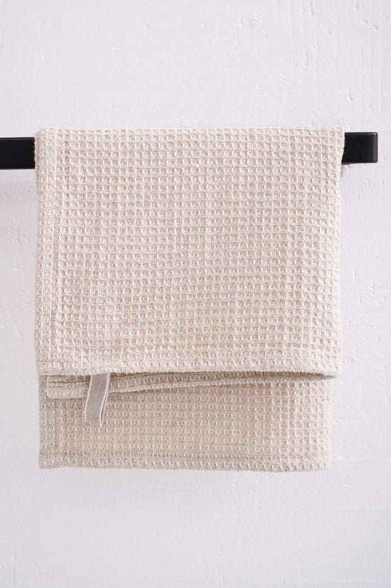 Baht Towel With Waffle Weave